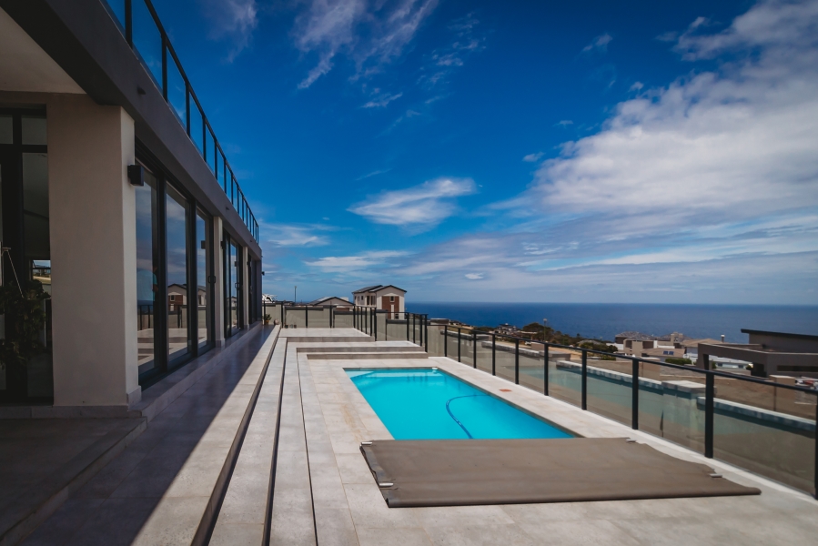 4 Bedroom Property for Sale in Le Grand Golf Estate Western Cape